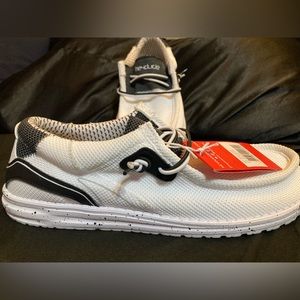 Hey Dudes Men’s shoes